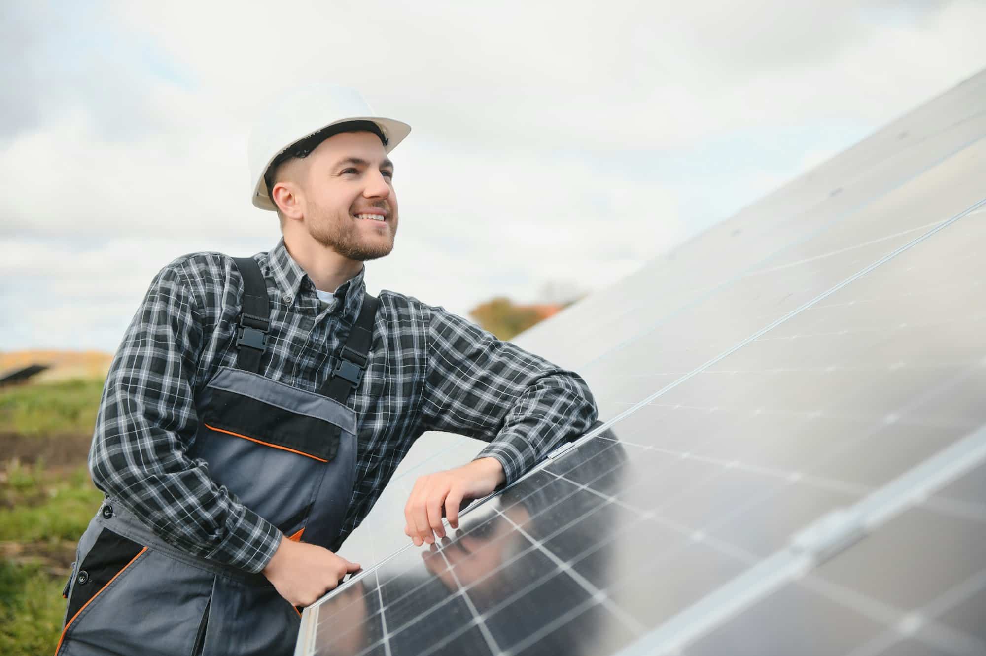 how much do solar panels really save?